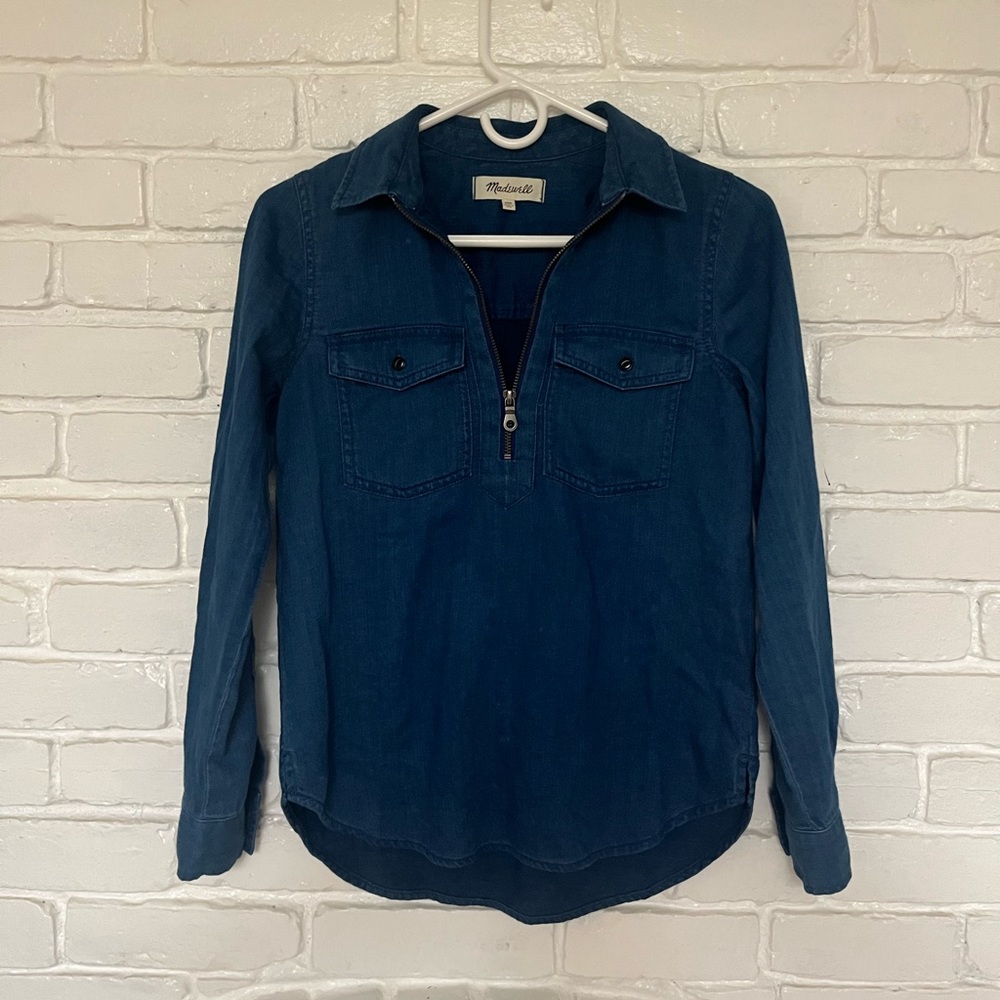 Women’s Madewell light denim top